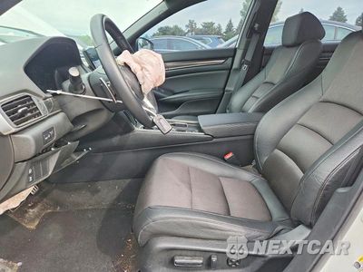 Zdjęcie 7 z 12 samochodu: 2019 HONDA ACCORD SPORT VIN:1HGCV1F3XKA076636 - miniatura