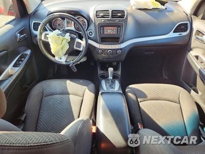 Zdjęcie 8 z 12 samochodu: 2018 DODGE JOURNEY SE VIN:3C4PDDAG4JT450678 - miniatura