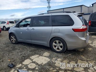 Drugie zdjęcie samochodu z przodu: 2016 TOYOTA SIENNA LE VIN:5TDKK3DC9GS725550 - miniatura