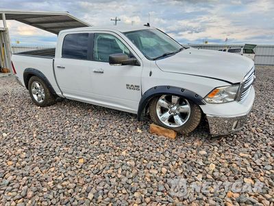 Czwarte zdjęcie samochodu z boku: 2016 RAM 1500 SLT VIN:3C6RR7LT6GG364786 - miniatura