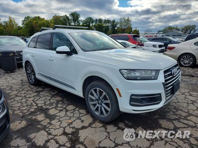 Czwarte zdjęcie samochodu z boku: 2017 AUDI Q7 PRESTIGE VIN:WA1VAAF75HD037637 - miniatura