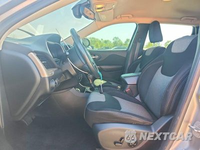 Zdjęcie 7 z 12 samochodu: 2014 JEEP CHEROKEE LATITUDE VIN:1C4PJLCS8EW319208 - miniatura