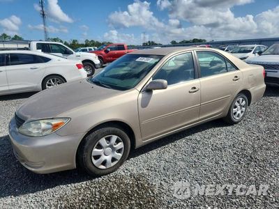 2002 TOYOTA CAMRY LE 4T1BE32K42U066147 - główne zdjęcie licytacji z USA - miniatura