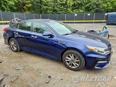 Czwarte zdjęcie samochodu z boku: 2019 KIA OPTIMA LX VIN:5XXGT4L31KG281214 - miniatura