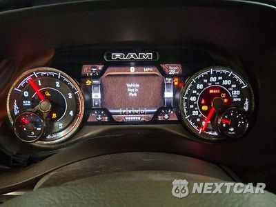 Zdjęcie 9 z 12 samochodu: 2020 RAM 2500 LONGHORN VIN:3C6UR5GL4LG200259 - miniatura
