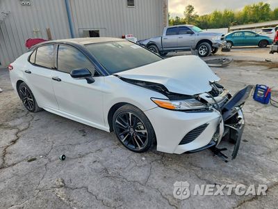 Czwarte zdjęcie samochodu z boku: 2020 TOYOTA CAMRY XSE VIN:4T1K61AK4LU380207 - miniatura
