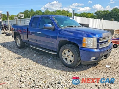 Czwarte zdjęcie samochodu z boku: 2013 CHEVROLET SILVERADO K1500 LTZ VIN:1GCRKTE79DZ281645 - miniatura