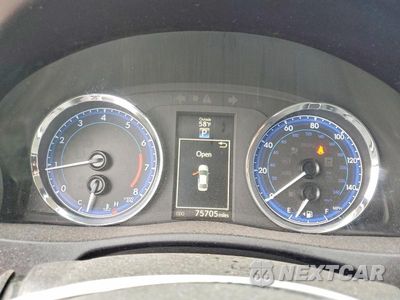 Zdjęcie 9 z 12 samochodu: 2018 TOYOTA COROLLA SE VIN:5YFBURHE2JP786845 - miniatura