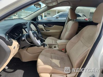 Zdjęcie 7 z 13 samochodu: 2017 NISSAN ROGUE S VIN:KNMAT2MT3HP580438 - miniatura