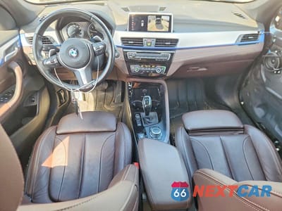 Zdjęcie 8 z 13 samochodu: 2022 BMW X1 XDRIVE28I VIN:WBXJG9C0XN5U62028 - miniatura