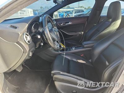 Zdjęcie 7 z 12 samochodu: 2018 MERCEDES-BENZ CLA 250 VIN:WDDSJ4EB3JN557194 - miniatura