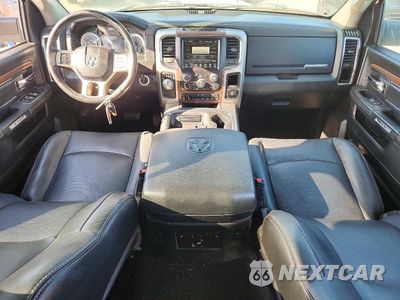 Zdjęcie 8 z 12 samochodu: 2016 RAM 1500 LARAMIE VIN:1C6RR6NMXGS362094 - miniatura