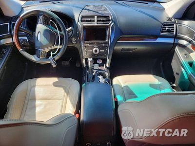 Zdjęcie 8 z 13 samochodu: 2017 FORD EXPLORER PLATINUM VIN:1FM5K8HT1HGB44099 - miniatura
