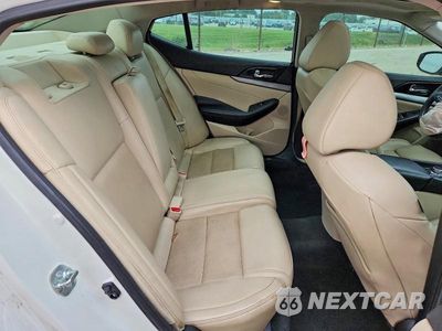 Zdjęcie 10 z 12 samochodu: 2017 NISSAN MAXIMA 3.5 SL VIN:1N4AA6APXHC443370 - miniatura