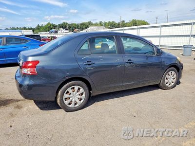 Trzecie zdjęcie samochodu z tyłu: 2011 TOYOTA YARIS BASE VIN:JTDBT4K30B1409112 - miniatura