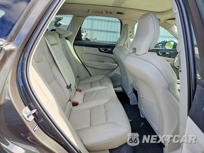 Zdjęcie 11 z 13 samochodu: 2021 VOLVO XC60 T5 MOMENTUM VIN:YV4102RK6M1886200 - miniatura