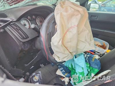 Zdjęcie 8 z 12 samochodu: 2010 FORD FOCUS SE VIN:1FAHP3FN3AW232695 - miniatura