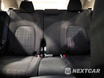 Zdjęcie 10 z 14 samochodu: 2023 HONDA HR-V LX VIN:3CZRZ2H32PM748192 - miniatura