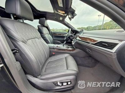 Piąte zdjęcie samochodu w środku: 2022 BMW 740 XI VIN:WBA7T4C03NCK23662 - miniatura