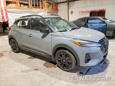 Czwarte zdjęcie samochodu z boku: 2021 NISSAN KICKS SR VIN:3N1CP5DV2ML536181 - miniatura