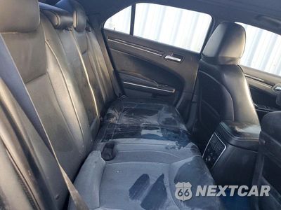 Zdjęcie 10 z 13 samochodu: 2013 CHRYSLER 300C VIN:2C3CCAETXDH647072 - miniatura