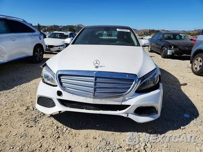 Piąte zdjęcie samochodu w środku: 2015 MERCEDES-BENZ C 300 4MATIC VIN:55SWF4KB2FU013307 - miniatura