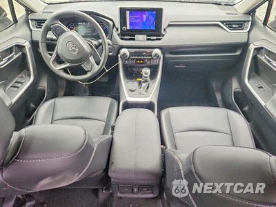 Zdjęcie 8 z 14 samochodu: 2023 TOYOTA RAV4 XLE PREMIUM VIN:JTMB6RFV5PD092093 - miniatura