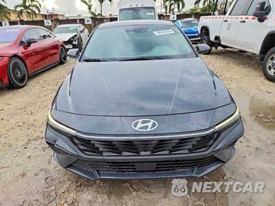 Piąte zdjęcie samochodu w środku: 2025 HYUNDAI ELANTRA SEL VIN:KMHLS4DG7SU854335 - miniatura
