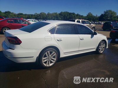 Trzecie zdjęcie samochodu z tyłu: 2017 VOLKSWAGEN PASSAT SE VIN:1VWGT7A32HC079444 - miniatura