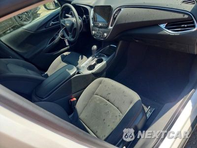 Zdjęcie 8 z 12 samochodu: 2017 CHEVROLET MALIBU LT VIN:1G1ZE5ST8HF198504 - miniatura
