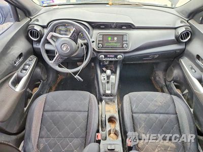 Zdjęcie 8 z 12 samochodu: 2019 NISSAN KICKS SV VIN:3N1CP5CU7KL506891 - miniatura