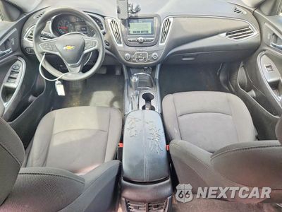 Zdjęcie 8 z 13 samochodu: 2018 CHEVROLET MALIBU LT VIN:1G1ZD5ST0JF189059 - miniatura
