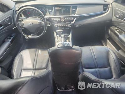 Zdjęcie 8 z 12 samochodu: 2015 KIA K900 PREMIUM VIN:KNALU4D41F6024719 - miniatura