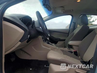 Zdjęcie 7 z 12 samochodu: 2012 FORD FOCUS SE VIN:1FAHP3F27CL460788 - miniatura