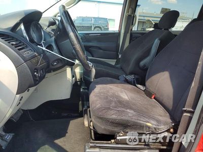 Zdjęcie 7 z 14 samochodu: 2013 DODGE GRAND CARAVAN SXT VIN:2C4RDGCG5DR741091 - miniatura