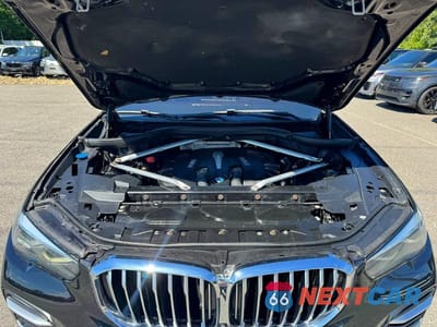 Zdjęcie 8 z 10 samochodu: 2019 BMW X5 XDRIVE50I VIN:5UXJU2C51KLN65059 - miniatura
