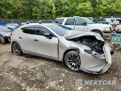Czwarte zdjęcie samochodu z boku: 2025 MAZDA 3 PREMIUM VIN:JM1BPAMM3S1783397 - miniatura