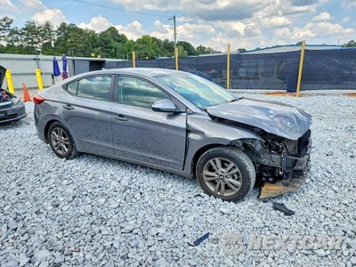 Czwarte zdjęcie samochodu z boku: 2018 HYUNDAI ELANTRA VALUE EDITION VIN:5NPD84LF3JH322590 - miniatura