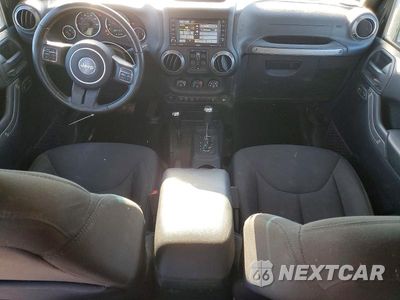 Zdjęcie 8 z 13 samochodu: 2017 JEEP WRANGLER UNLIMITED SPORT VIN:1C4BJWDG2HL723343 - miniatura