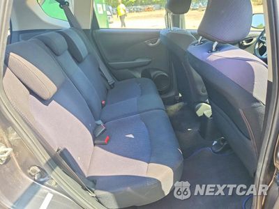 Zdjęcie 10 z 12 samochodu: 2013 HONDA FIT SPORT VIN:JHMGE8H55DC051026 - miniatura