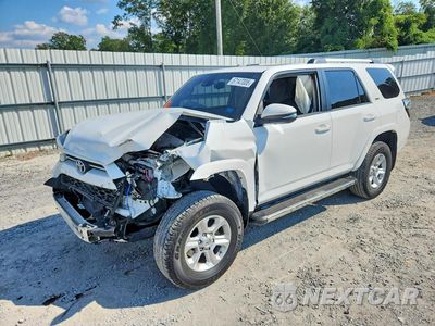 2020 TOYOTA 4RUNNER SR5 JTEBU5JR4L5761852 - główne zdjęcie licytacji z USA - miniatura