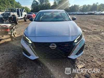 Piąte zdjęcie samochodu w środku: 2024 NISSAN ALTIMA SR VIN:1N4BL4CV4RN341132 - miniatura