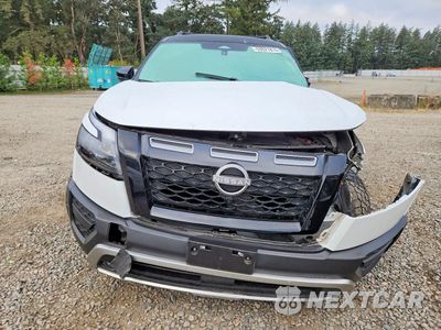Piąte zdjęcie samochodu w środku: 2025 NISSAN PATHFINDER ROCK CREEK VIN:5N1DR3BD8SC244517 - miniatura