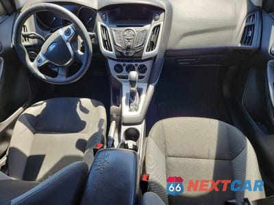 Zdjęcie 8 z 12 samochodu: 2014 FORD FOCUS SE VIN:1FADP3F23EL341623 - miniatura