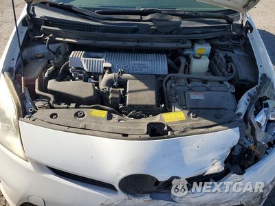 Zdjęcie 12 z 13 samochodu: 2013 TOYOTA PRIUS THREE VIN:JTDKN3DUXD5573697 - miniatura