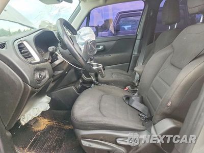 Zdjęcie 7 z 12 samochodu: 2019 JEEP RENEGADE LATITUDE VIN:ZACNJBBB3KPK44023 - miniatura