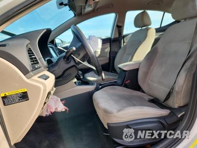 Zdjęcie 7 z 12 samochodu: 2017 HYUNDAI ELANTRA SE VIN:5NPD84LF9HH044966 - miniatura