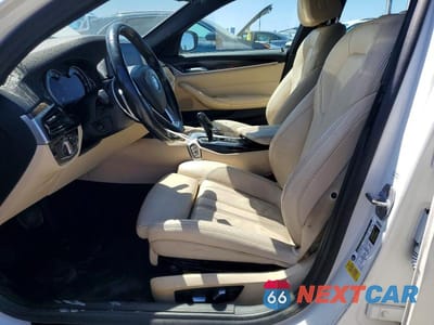 Zdjęcie 7 z 12 samochodu: 2019 BMW 530 I VIN:WBAJA5C59KWW18744 - miniatura