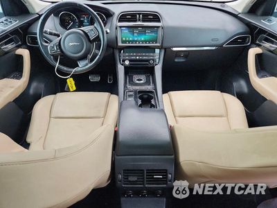 Zdjęcie 8 z 13 samochodu: 2019 JAGUAR F-PACE PREMIUM VIN:SADCJ2FX7KA391207 - miniatura