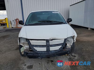 Piąte zdjęcie samochodu w środku: 2005 DODGE CARAVAN SXT VIN:1D4GP45R85B119308 - miniatura